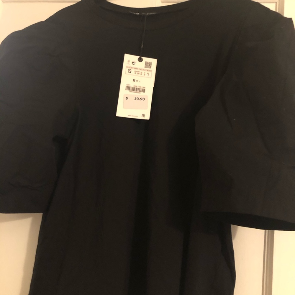 Zara puff sleeve T